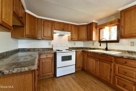 8 Park Avenue Middle Grove NY 12850