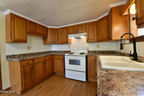 8 Park Avenue Middle Grove NY 12850