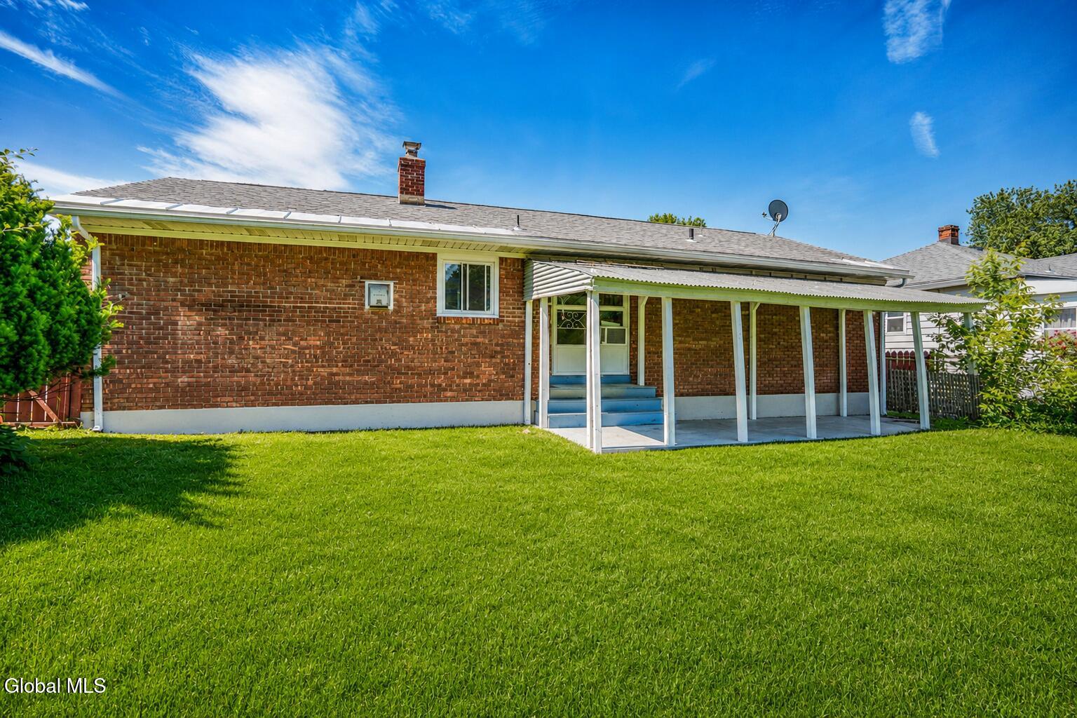9 Garden Avenue Albany NY 12203
