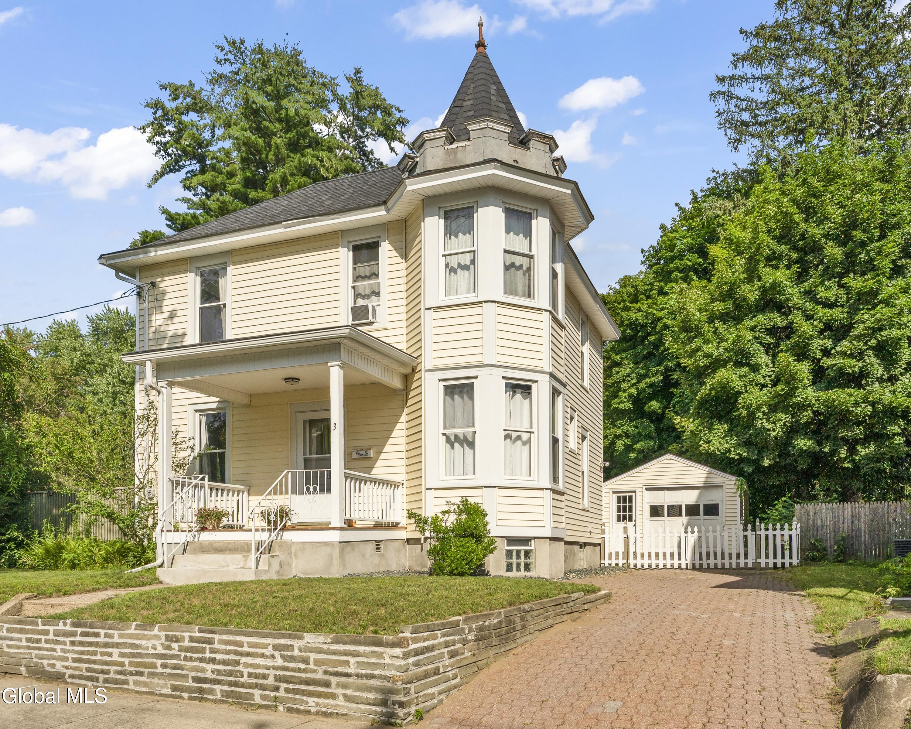 3 Cornelius Avenue Niskayuna NY 12309
