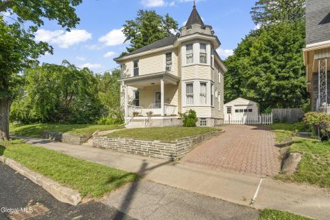 3 Cornelius Avenue Niskayuna NY 12309