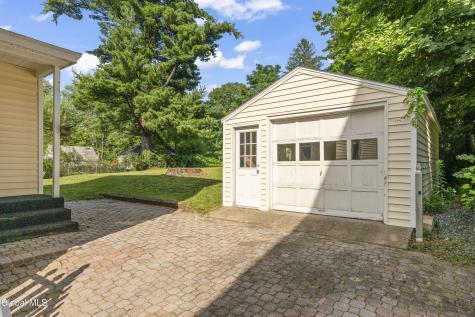 3 Cornelius Avenue Niskayuna NY 12309