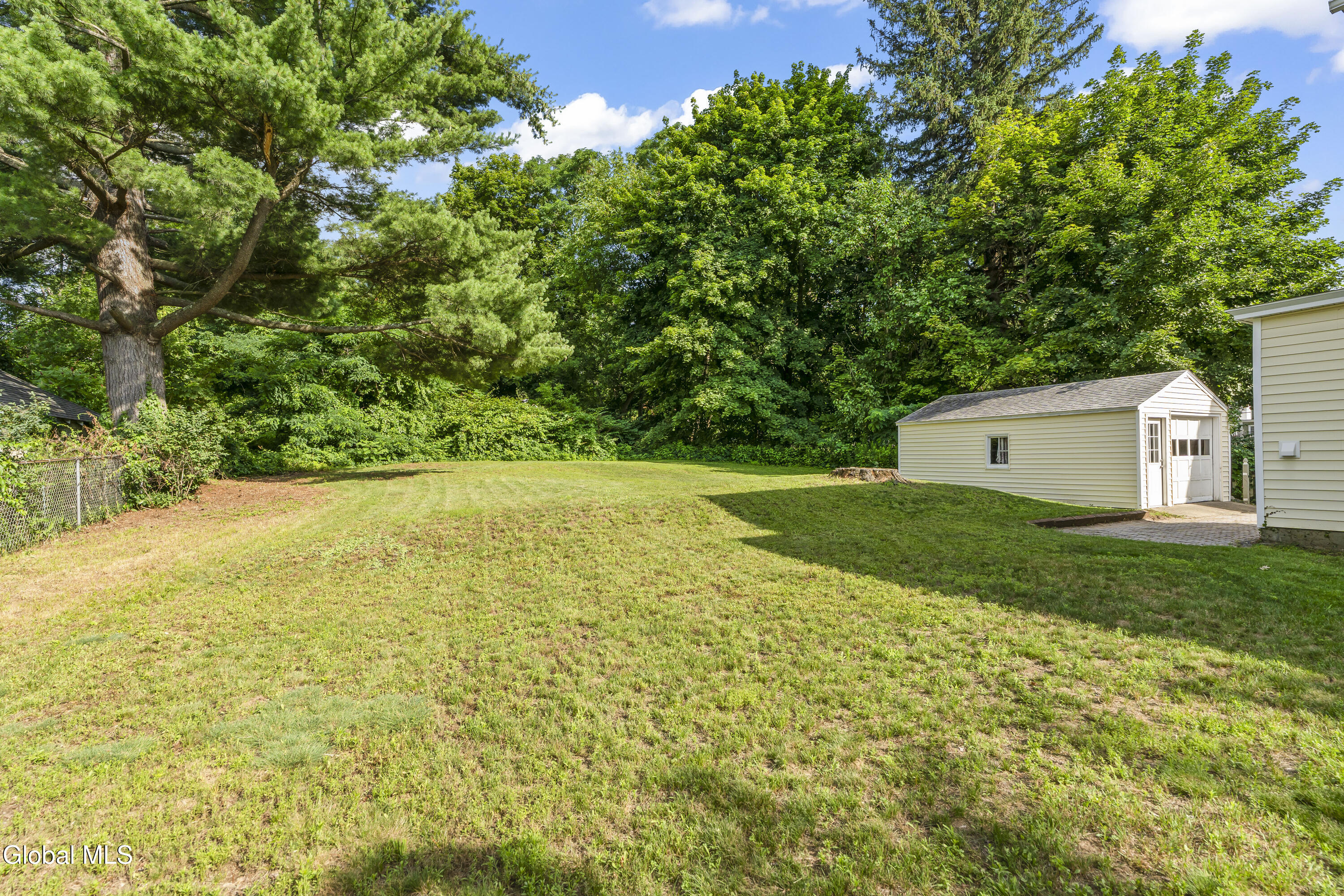 3 Cornelius Avenue Niskayuna NY 12309