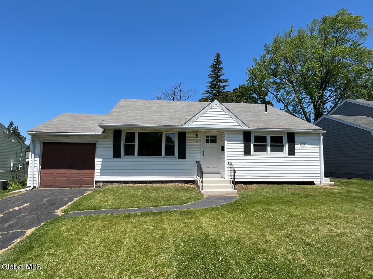 9 Dover Drive Latham NY 12110
