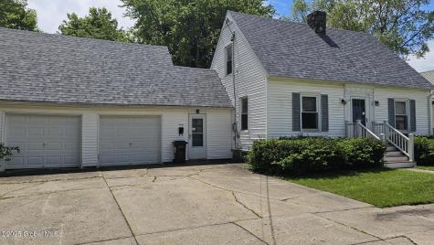 40 Newman Street Gloversville NY 12078