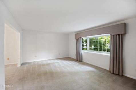 1279 Windemere Court Niskayuna NY 12309