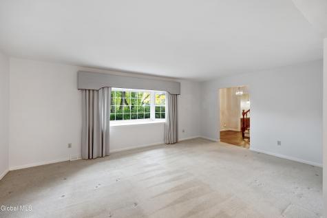 1279 Windemere Court Niskayuna NY 12309