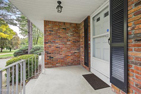 1279 Windemere Court Niskayuna NY 12309