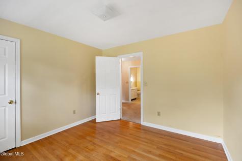 1279 Windemere Court Niskayuna NY 12309