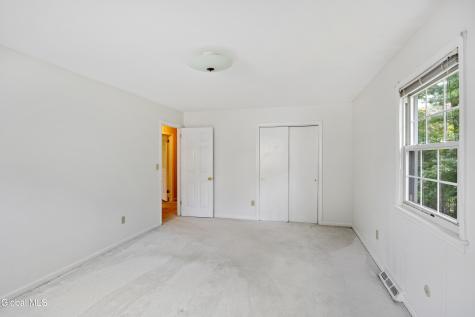 1279 Windemere Court Niskayuna NY 12309
