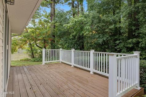 1279 Windemere Court Niskayuna NY 12309