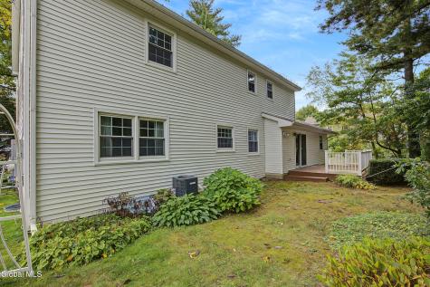 1279 Windemere Court Niskayuna NY 12309