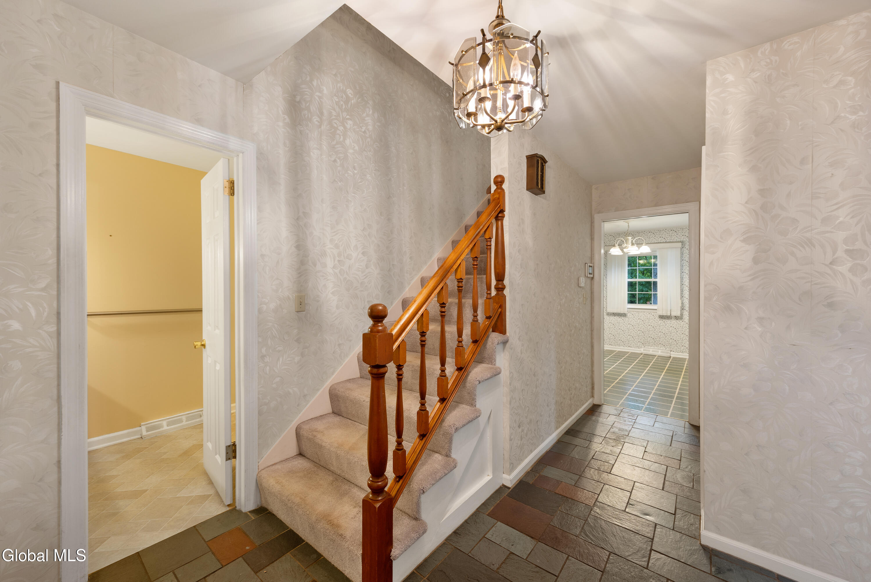 1279 Windemere Court Niskayuna NY 12309