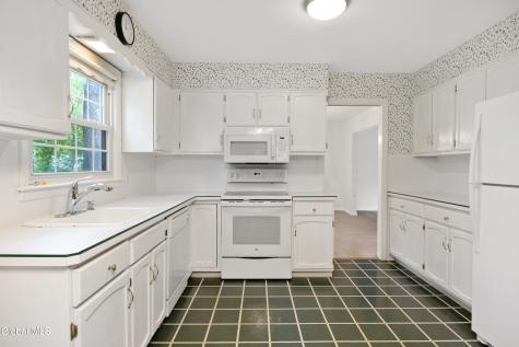 1279 Windemere Court Niskayuna NY 12309