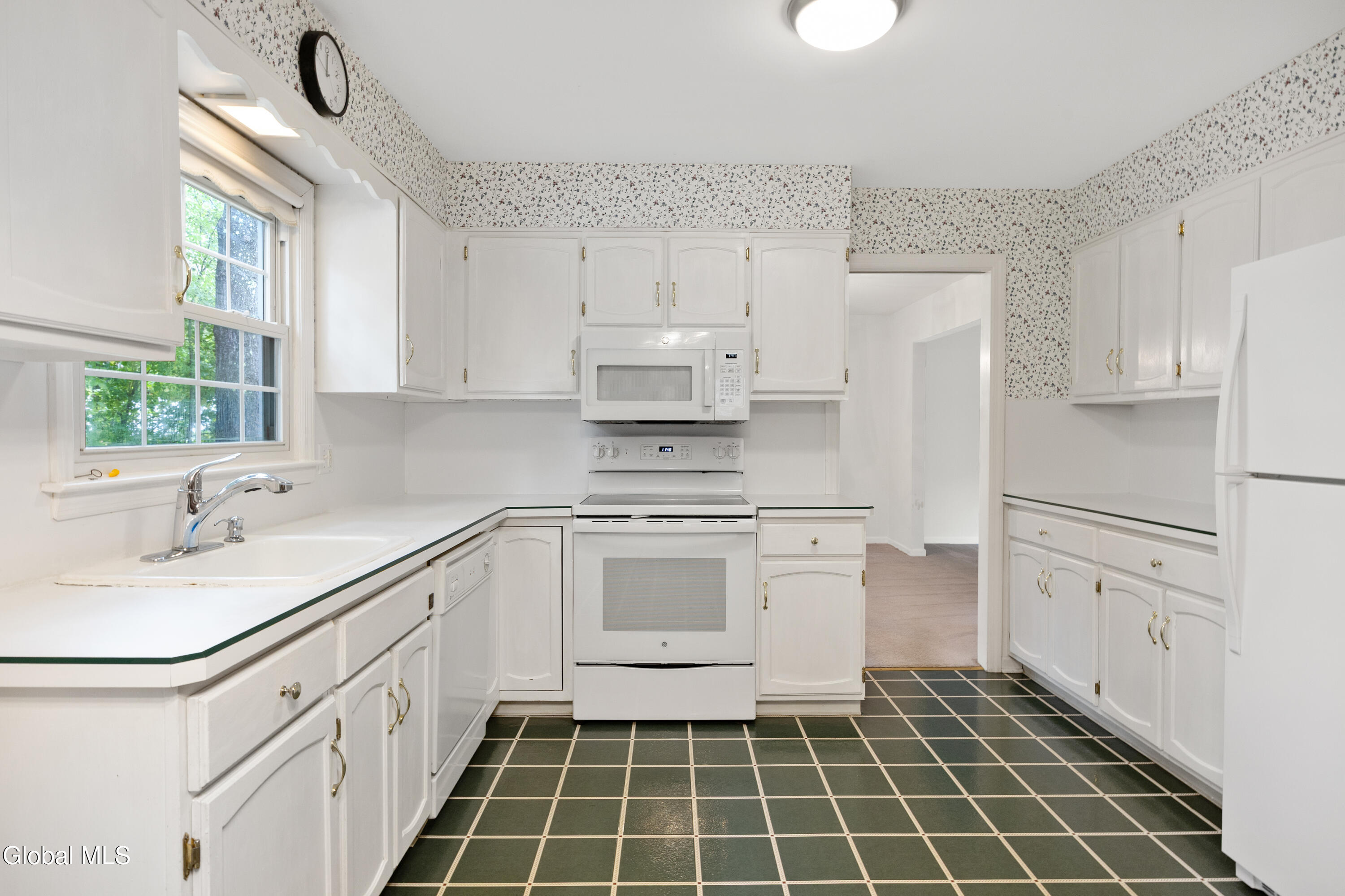 1279 Windemere Court Niskayuna NY 12309