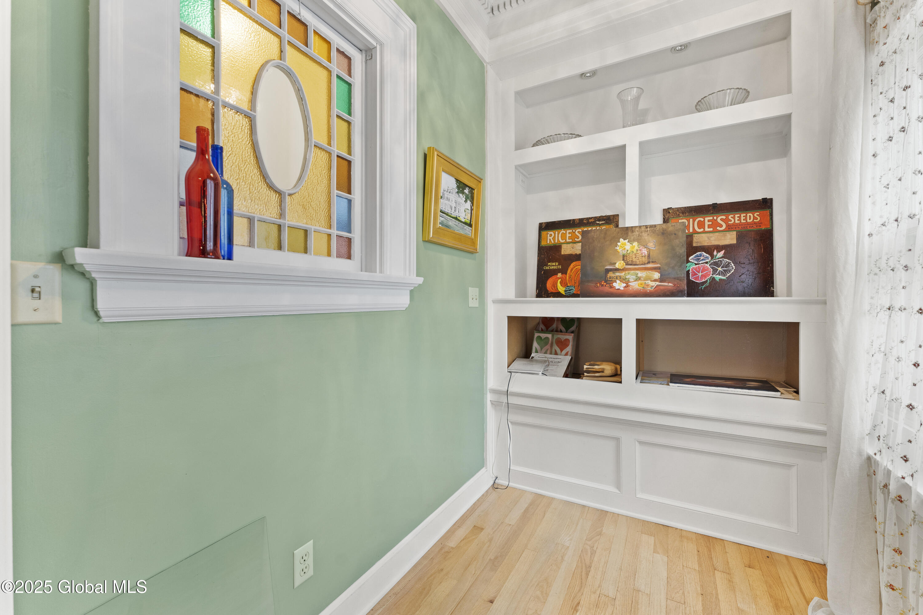 16 W Main Street Cambridge NY 12816