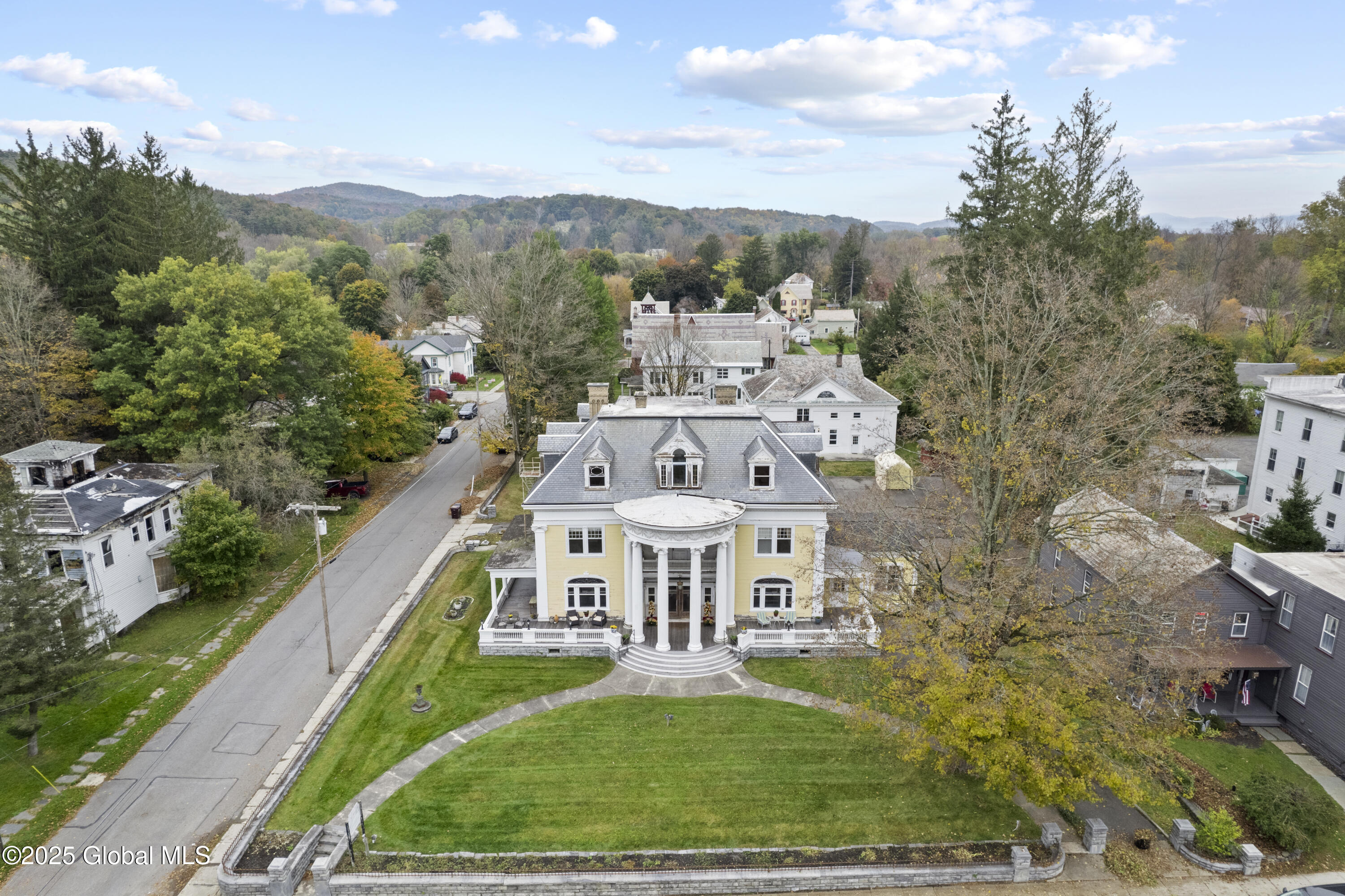 16 W Main Street Cambridge NY 12816
