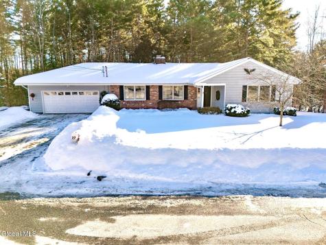 27 Bonner Drive Queensbury NY 12804