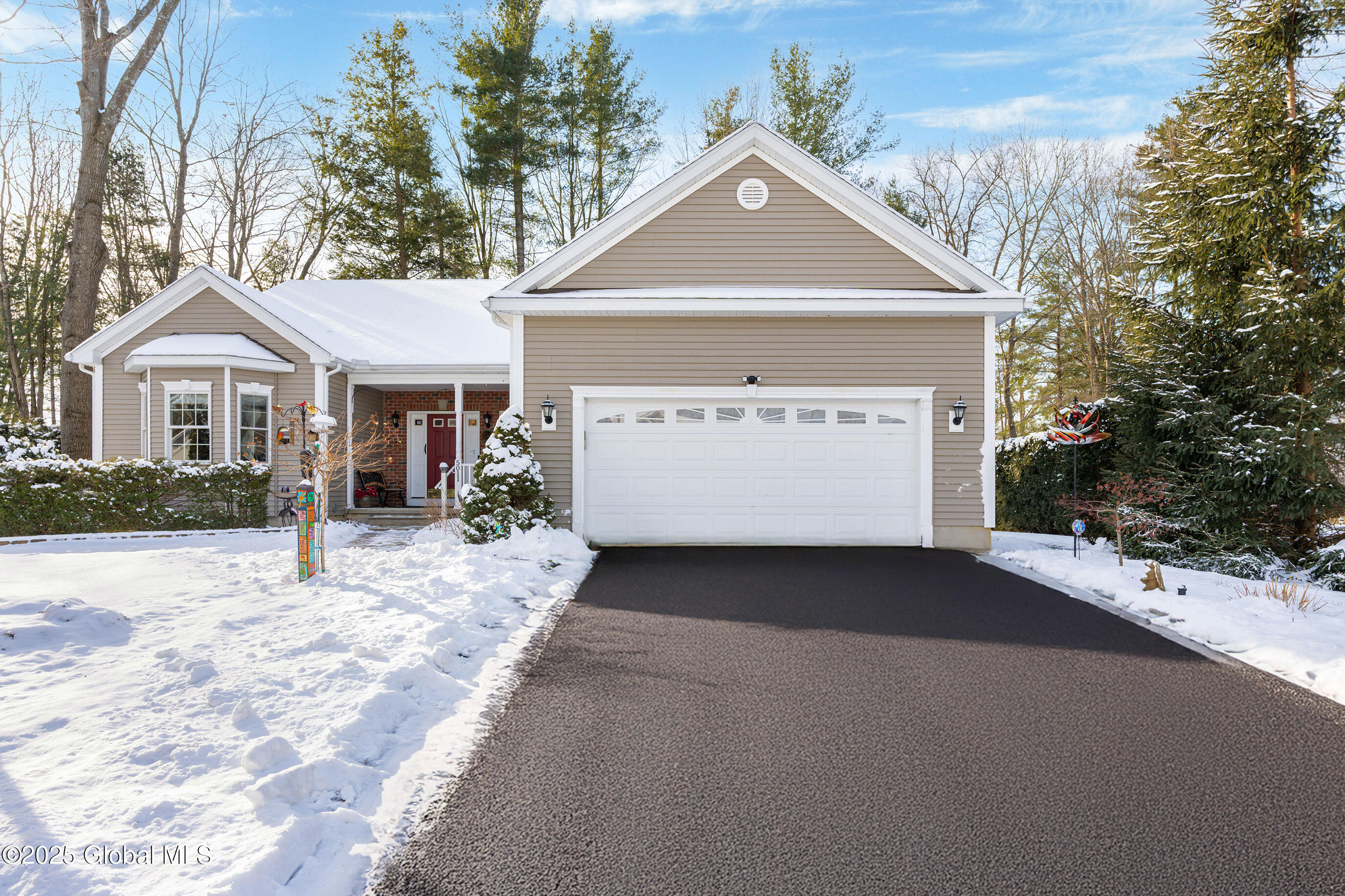 5011 Colonial Drive Schenectady NY 12303