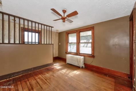471 7th Avenue Troy NY 12182