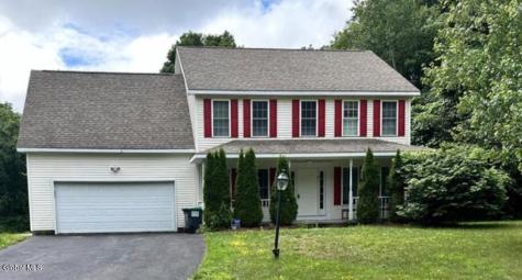 6 Chelsea Court Schaghticoke NY 12182