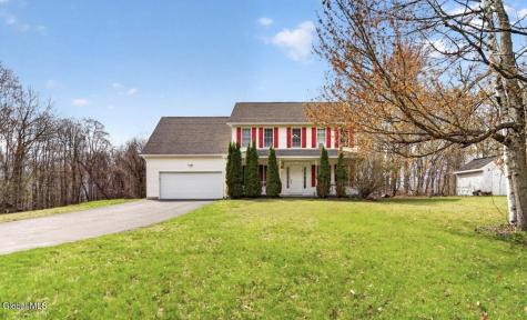 6 Chelsea Court Schaghticoke NY 12182