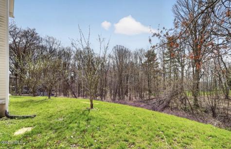 6 Chelsea Court Schaghticoke NY 12182