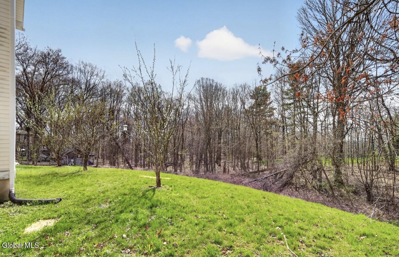 6 Chelsea Court Schaghticoke NY 12182