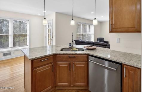 6 Chelsea Court Schaghticoke NY 12182