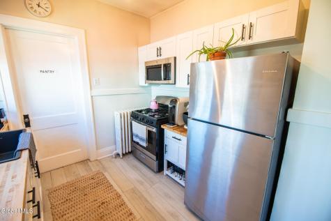 32 Hudson Avenue Colonie NY 12205