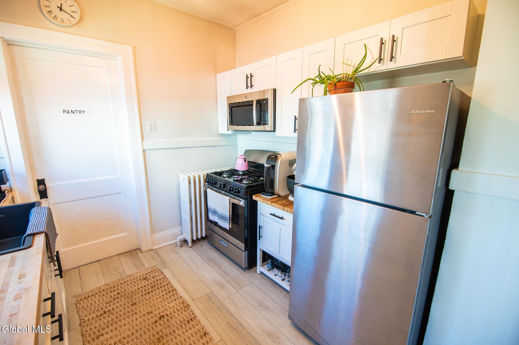 32 Hudson Avenue Colonie NY 12205