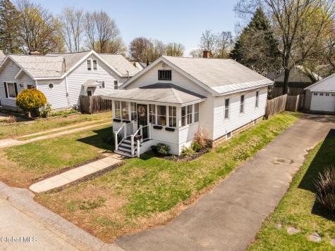 32 Hudson Avenue Colonie NY 12205