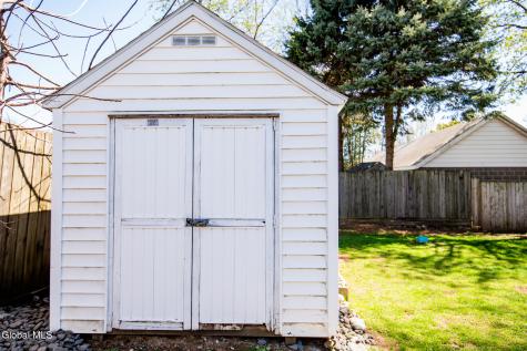 32 Hudson Avenue Colonie NY 12205