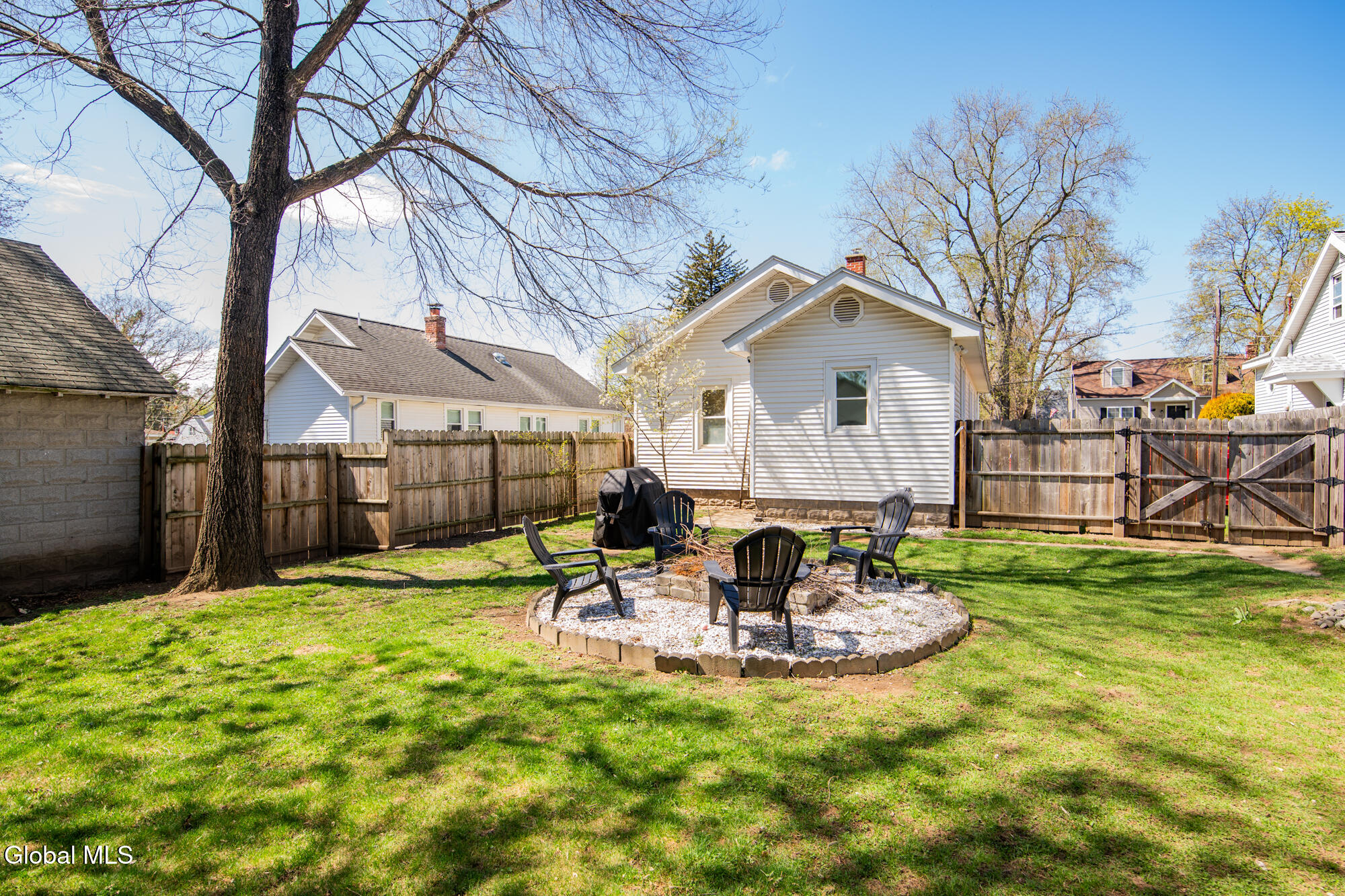 32 Hudson Avenue Colonie NY 12205