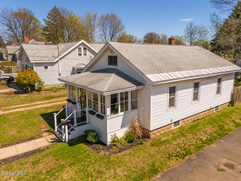 32 Hudson Avenue Colonie NY 12205