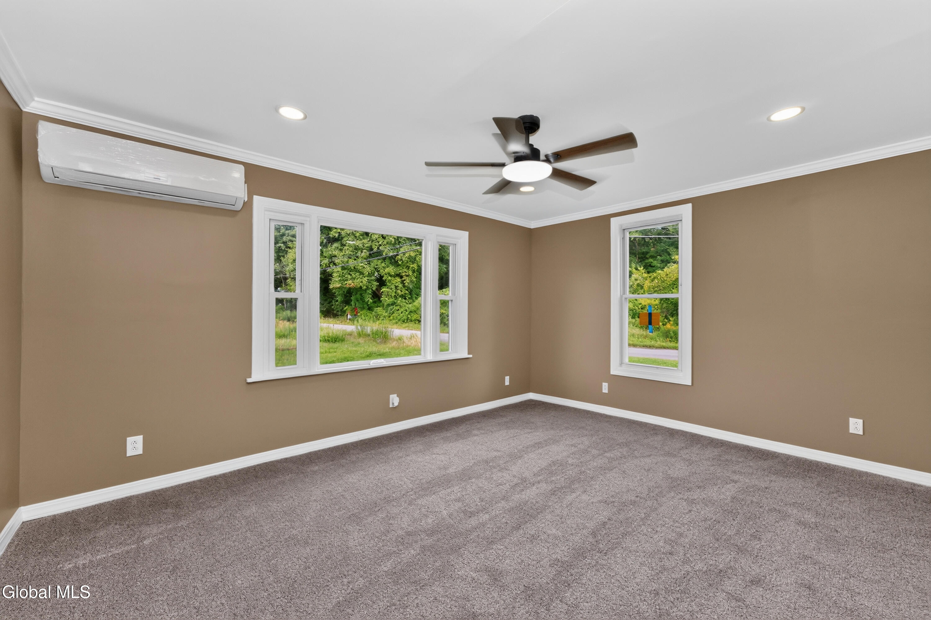 26 Verbraska Avenue Amsterdam NY 12010