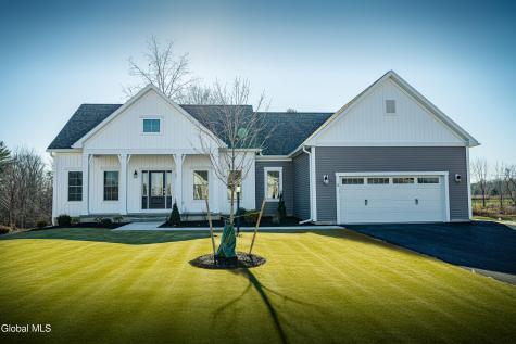 32 Heritage Way Selkirk NY 12158