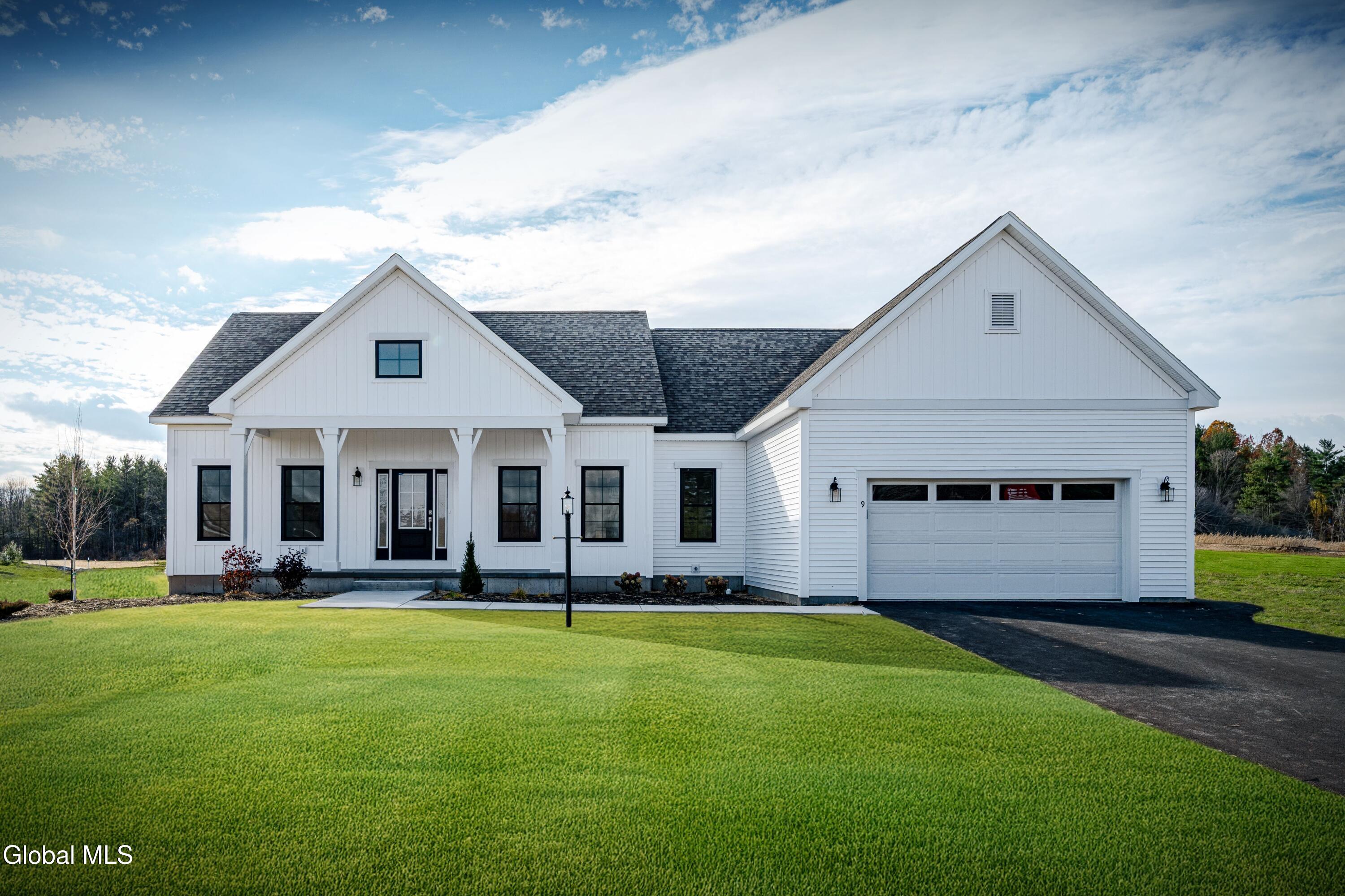 32 Heritage Way Selkirk NY 12158