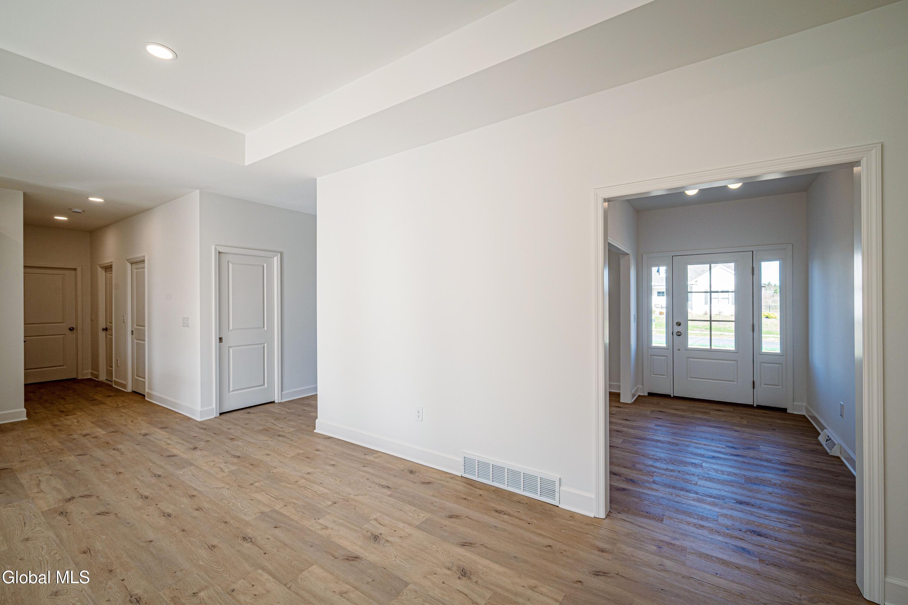 32 Heritage Way Selkirk NY 12158