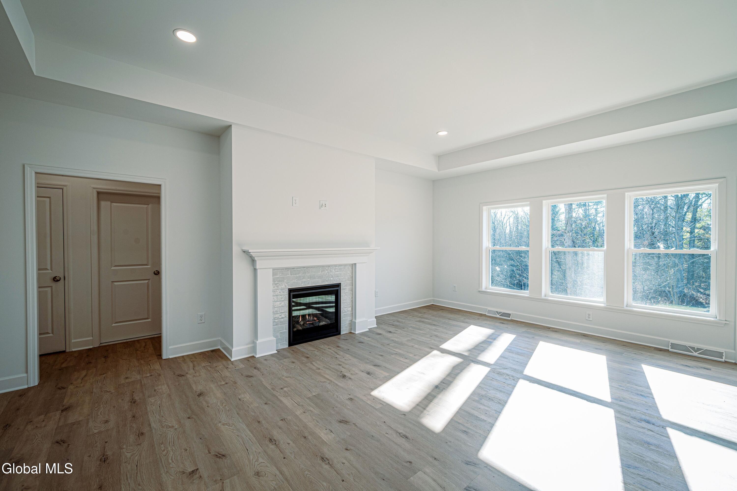 32 Heritage Way Selkirk NY 12158