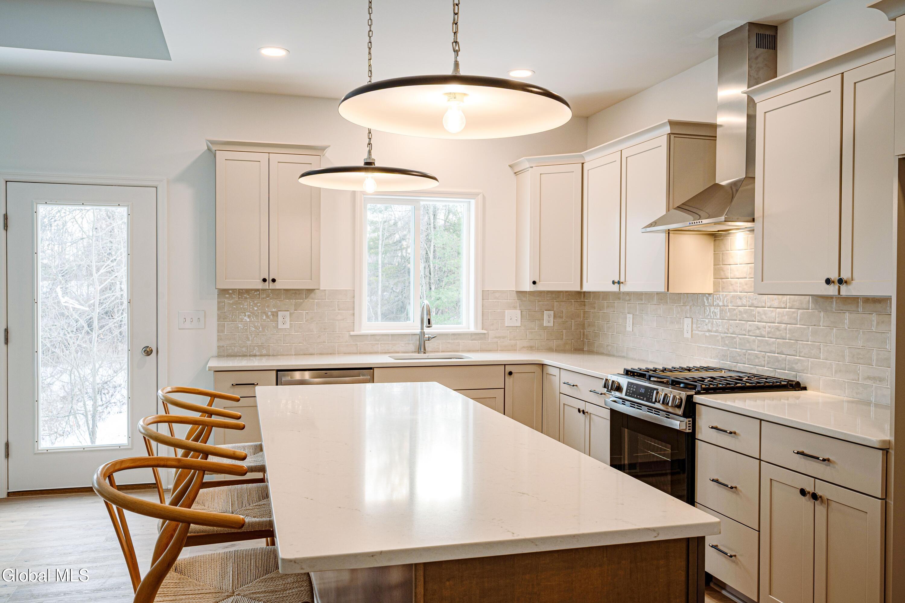 32 Heritage Way Selkirk NY 12158