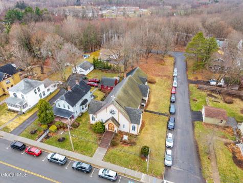 12 Woodbridge Avenue Chatham NY 12037