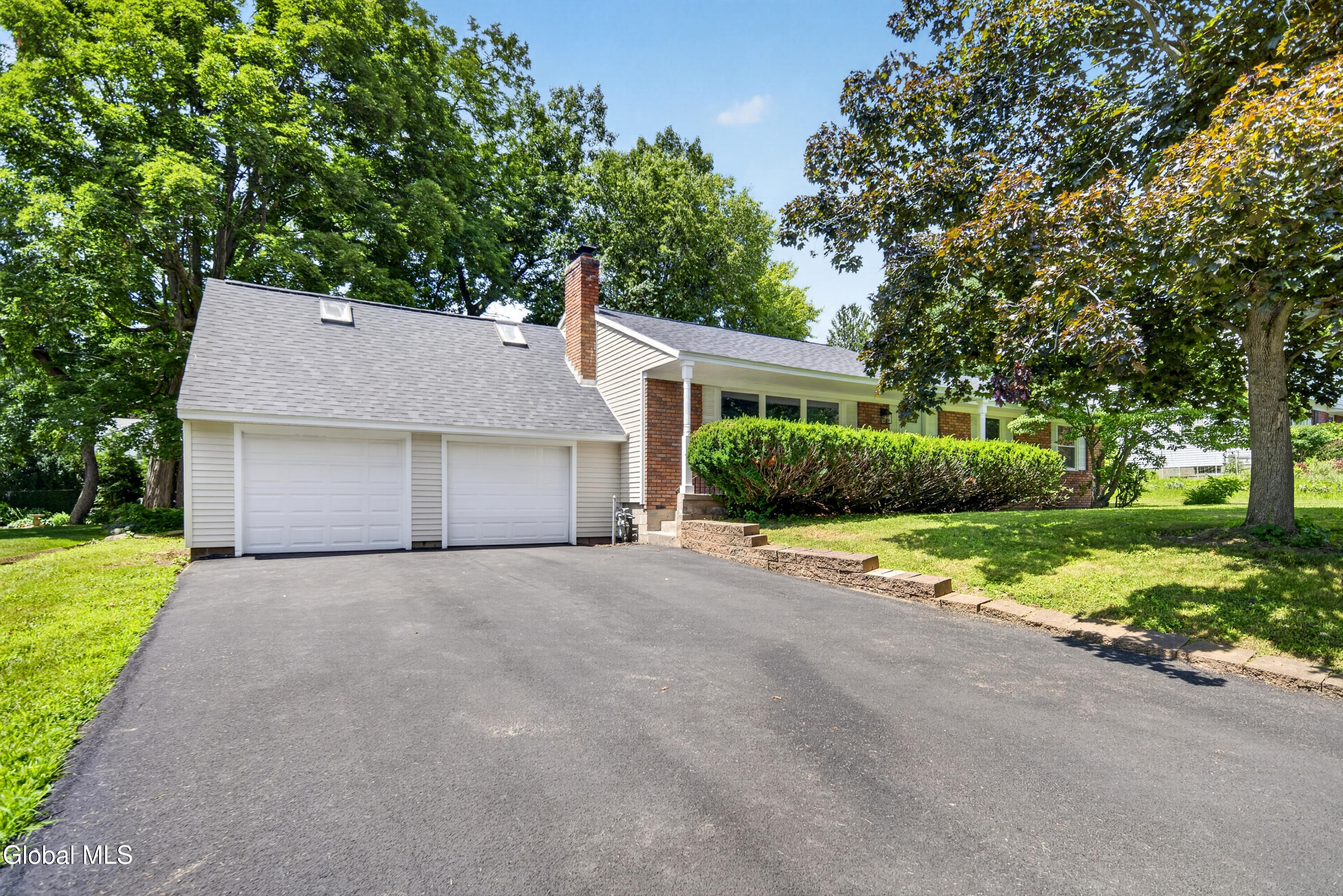 5 Anita Drive Glenville NY 12302