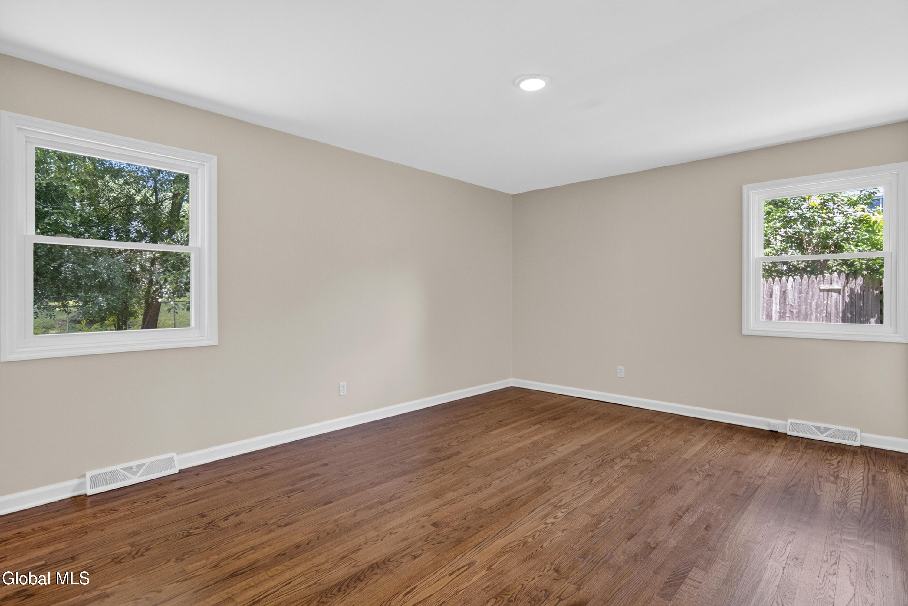 5 Anita Drive Glenville NY 12302