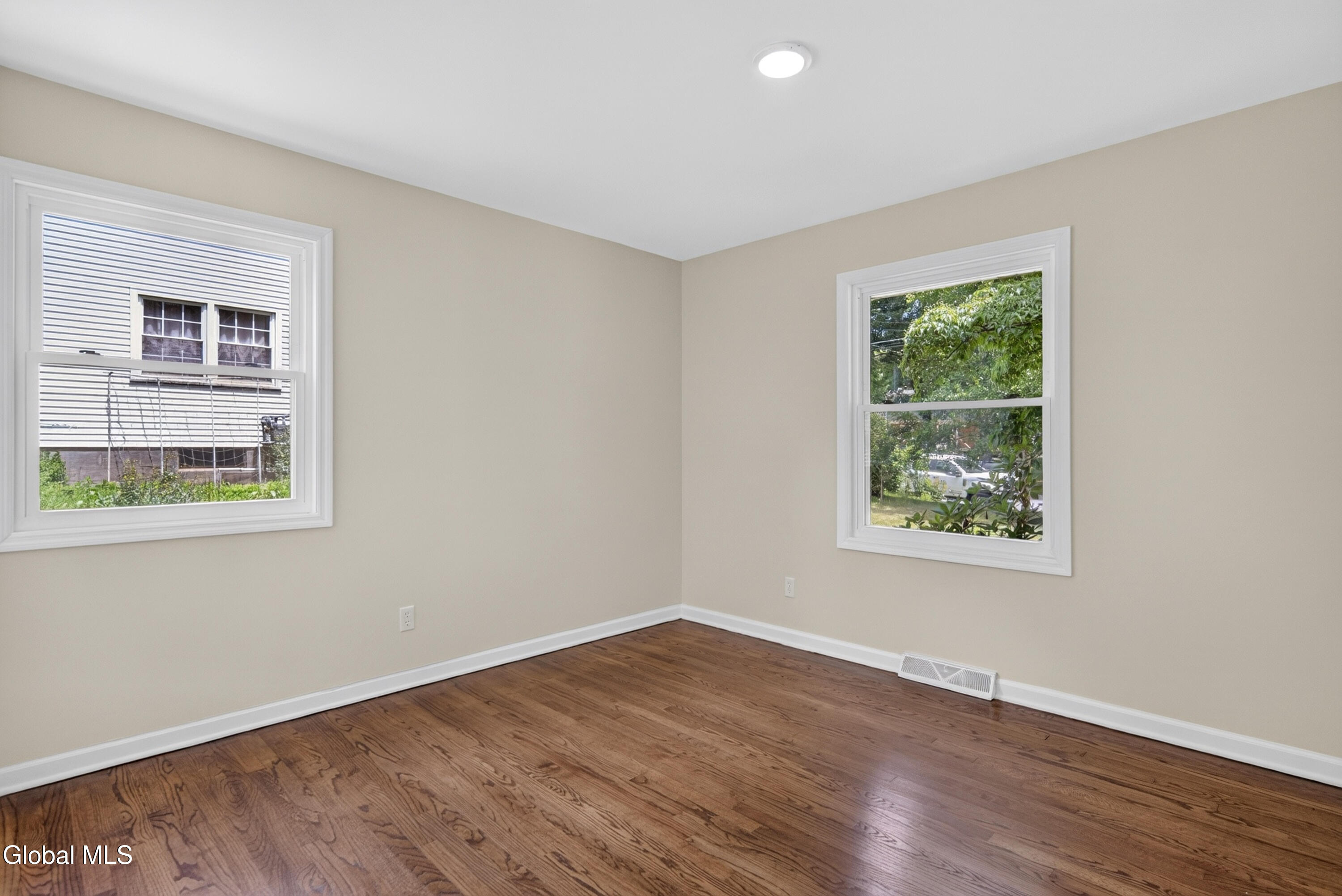 5 Anita Drive Glenville NY 12302