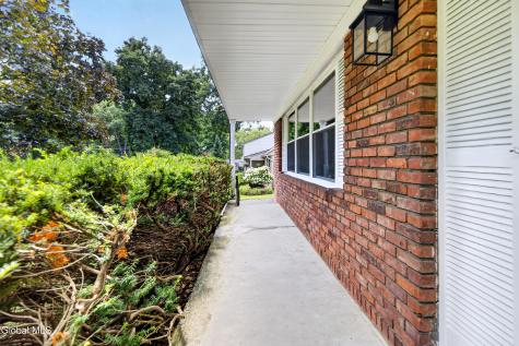 5 Anita Drive Glenville NY 12302
