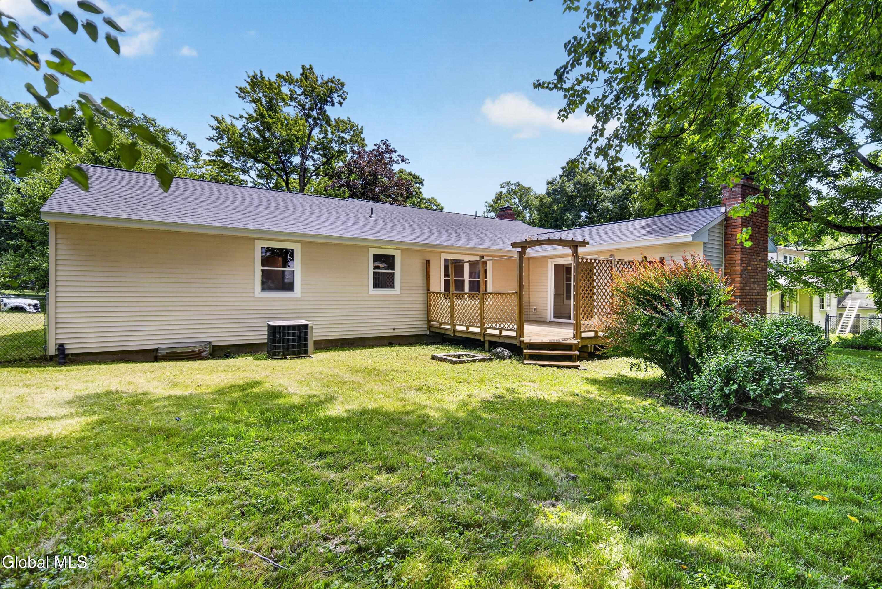5 Anita Drive Glenville NY 12302