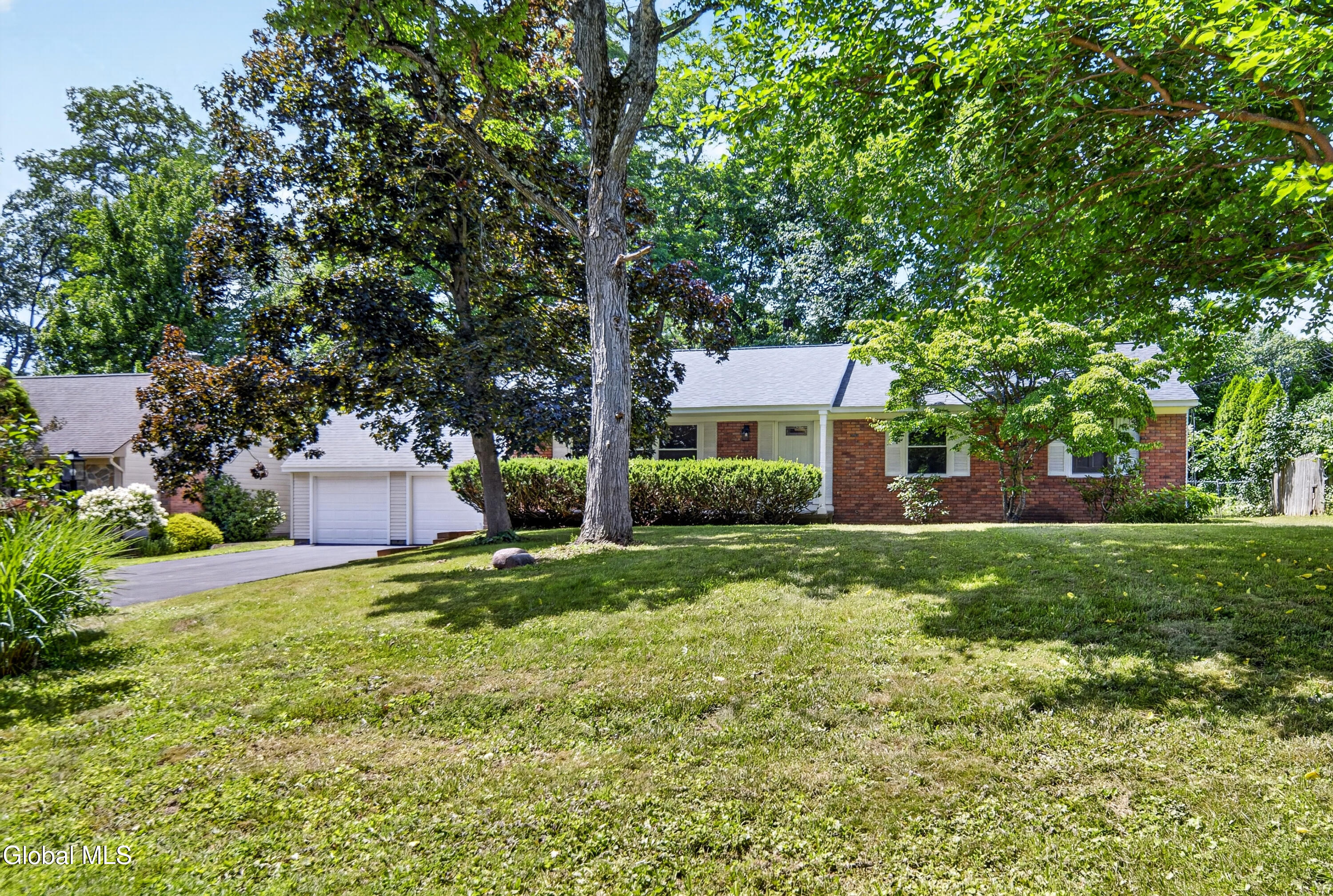 5 Anita Drive Glenville NY 12302