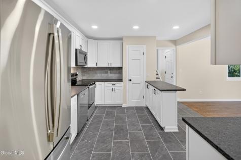 5 Anita Drive Glenville NY 12302