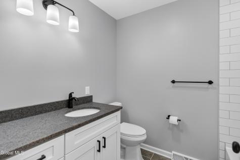 5 Anita Drive Glenville NY 12302